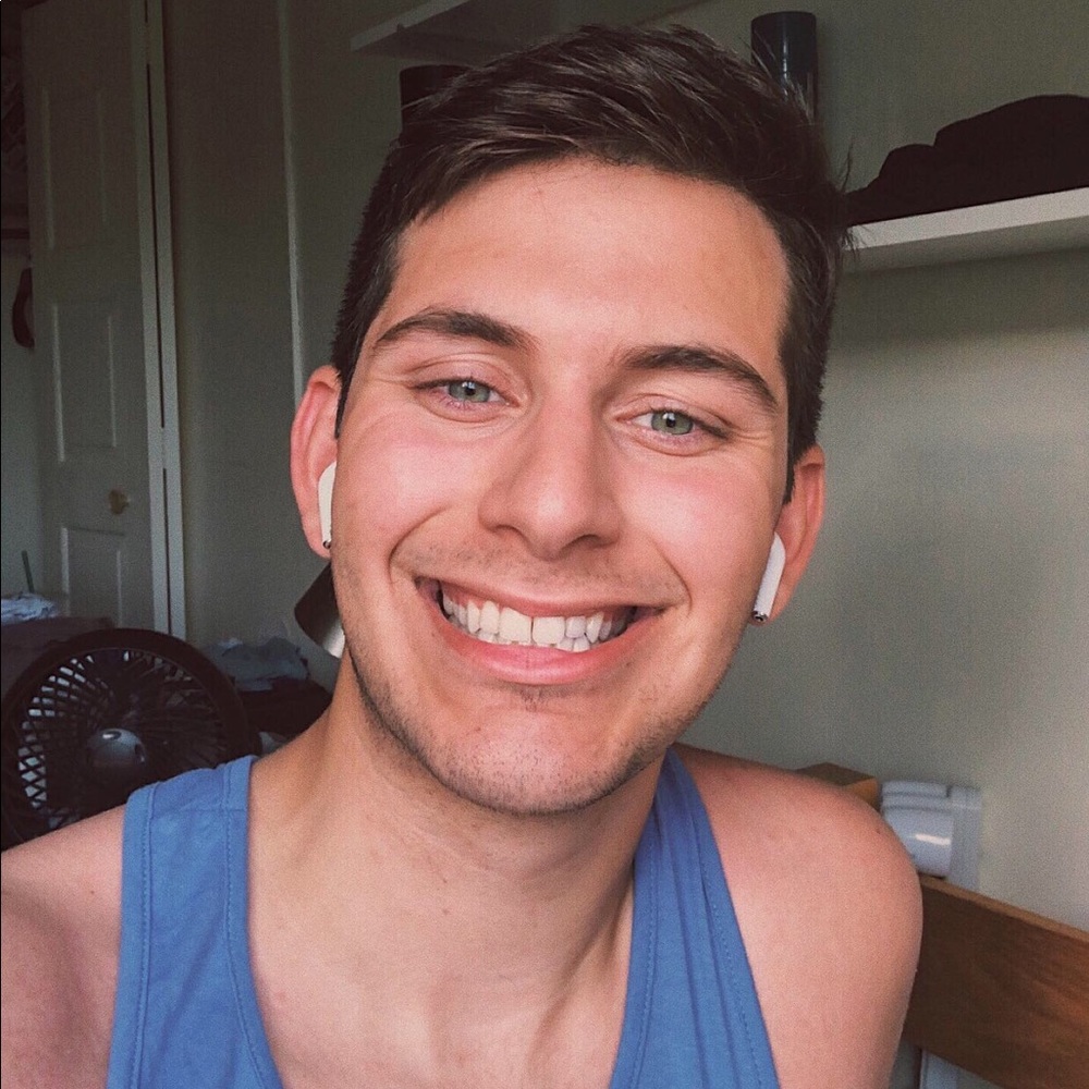 Meet your Posher, Jonathan